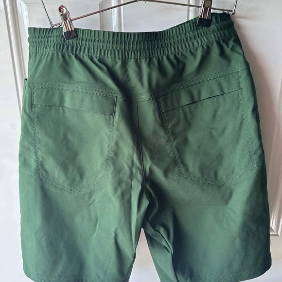 Mammut Massone Shorts, new with tags - Picture 2 of 9